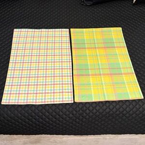 Pier 1 Set of 2 Reversible Plaid Placemats
